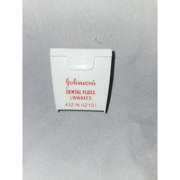 Vintage Johnson & Johnson Dental Floss Plain Unwaxed White Box - Picture 1 of 5